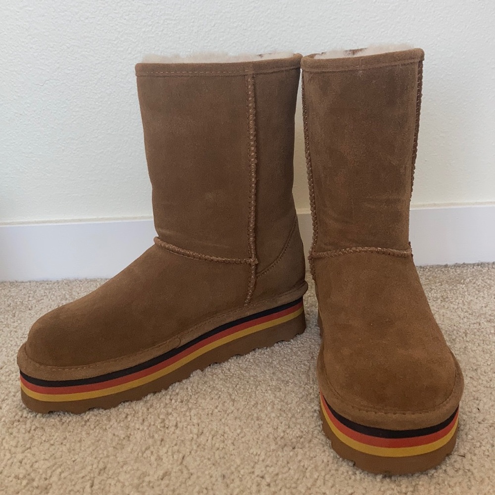 Bearpaw LIKE NEW Retro Elle Hickory boots